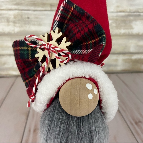 Christmas Plaid Flannel Wood Snowflake Gnome Handmade Holiday Red Home Decor - Picture 4 of 11